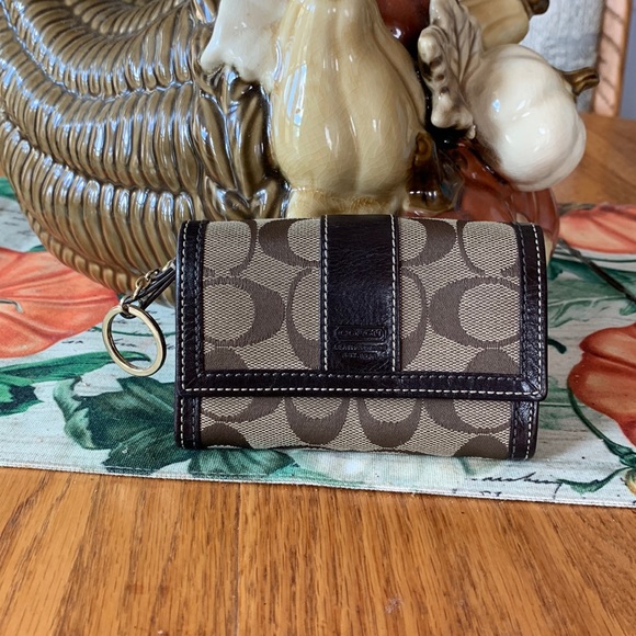 Coach Signature Canvas/Leather Wallet/Key Ring - Picture 1 of 5